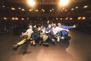 Isabella Roland Instagram - Bigger 1/22 at @beacontheatre by @justoffthesix 
New late show added in Seattle 7/18 😈