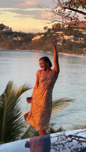 Isan Elba Instagram - Just because I’m still not over this dress 😩