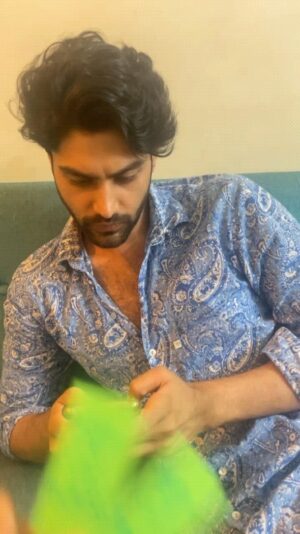 Isha Keskar Instagram - Life mein push chahiye....par itna ? 😅