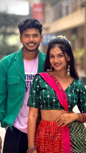 Ishwari Panda Instagram - We R Cominggggg🔥💘 #reels #reelsinstagram #reelsvideo #reelsindia #reelkarofeelkaro #reelsviral #reelsinsta #viralvideos #village #viral #trendingreels #trend #trending #trendingnow #odia #odiareels #odiamuser #viralgirl #odisha #trendingsongs #odiastatus