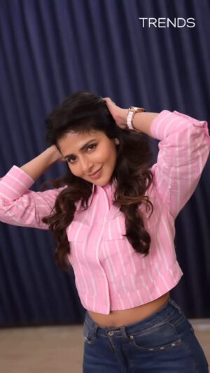 Iswarya Menon Instagram - Stepped into the new year with a wardrobe makeover from the #TRENDS Shopping Festival! I shopped for ₹3499 and got an additional ₹3499 worth of outfits – for FREE! ✨👗

The styles are so me, and the quality is just amazing. Don’t wait too long – visit your nearest TRENDS store and grab this deal today! 🌸
