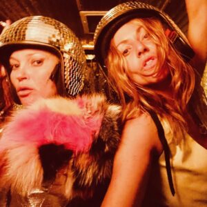 Jaime Winstone Instagram - HAPPY BIRTHDAY TO THE MOST MAGICAL GIRL IN THE WORLD, love you Kate ❤️✨❤️✨❤️ #cheekbonesfordayz  @katemossagency