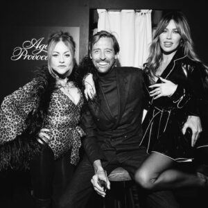Jaime Winstone Instagram - NEW BALLS LOVE😘 

So much love to my @agentprovocateur Family ❤️

Love you mega babes @abbeyclancy @crouchy ❤️

📸 @marco.bahler ✨

FACE @charlottetilbury @faceofloz ❤️

Love you @pennyjwatson & Sarah @sarah_shotton_ 
❤️
@michaelhennegan ❤️

@gregwilliamsphotography 

AP GIRL 4evaz❤️