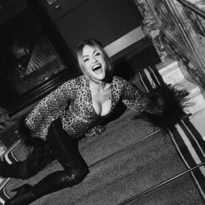 Jaime Winstone Instagram - NEW BALLS LOVE😘 

So much love to my @agentprovocateur Family ❤️

Love you mega babes @abbeyclancy @crouchy ❤️

📸 @marco.bahler ✨

FACE @charlottetilbury @faceofloz ❤️

Love you @pennyjwatson & Sarah @sarah_shotton_ 
❤️
@michaelhennegan ❤️

@gregwilliamsphotography 

AP GIRL 4evaz❤️