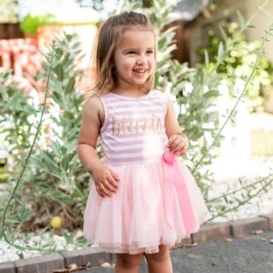 Jana Kramer Instagram - Happy birthday to the most loving, kind, fearless, sunset loving, best big sister to her brothers, beautiful, Jesus loving soul. How she prays for her friends…how she loves them…how she lights up every room she walks in…She’s the most creative magical little girl and everyday I continue to just learn from her and try to see the world through her eyes because she finds adventure, love, and beauty in it all. Happy 9th birthday my girl. We love you so much.