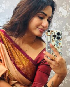 Actress Janani Ashok Kumar HD Photos and Wallpapers February 2025