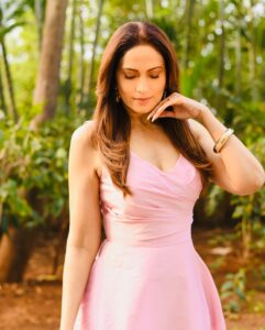 Actress Jaswinder Gardner HD Photos and Wallpapers January 2025