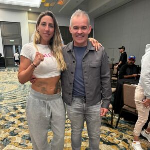 Jennifer Miranda Instagram - Quiero agradecer a @wbaboxingofficial @gilberticowba y @juanchoarias por el trato tan cercano y especial que me han brindado. Ha sido un honor formar parte, junto con mi equipo @theboxerclub.es , de esta gran familia, donde el respeto, la calidez y la pasión por el boxeo 🥊 se sienten en cada detalle. Me llevo recuerdos inolvidables y, sobre todo, el cariño de personas que hacen de este deporte algo único. ¡Gracias de corazón! ♥️ 

I want to thank @wbaboxingofficial, @gilberticowba, and @juanchoarias for the warm and special treatment I have received. It has been an honor to be part, together with my team @theboxerclub.es , of this great family, where respect, kindness, and the passion for boxing 🥊 are felt in every detail. I take with me unforgettable memories and, above all, the affection of people who make this sport truly unique. Thank you from the bottom of my heart! ♥️