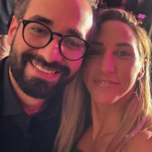 Jennifer Miranda Instagram - Quiero agradecer a @wbaboxingofficial @gilberticowba y @juanchoarias por el trato tan cercano y especial que me han brindado. Ha sido un honor formar parte, junto con mi equipo @theboxerclub.es , de esta gran familia, donde el respeto, la calidez y la pasión por el boxeo 🥊 se sienten en cada detalle. Me llevo recuerdos inolvidables y, sobre todo, el cariño de personas que hacen de este deporte algo único. ¡Gracias de corazón! ♥️ 

I want to thank @wbaboxingofficial, @gilberticowba, and @juanchoarias for the warm and special treatment I have received. It has been an honor to be part, together with my team @theboxerclub.es , of this great family, where respect, kindness, and the passion for boxing 🥊 are felt in every detail. I take with me unforgettable memories and, above all, the affection of people who make this sport truly unique. Thank you from the bottom of my heart! ♥️
