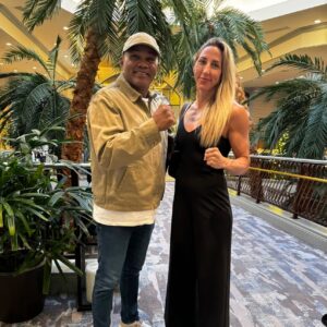 Jennifer Miranda Instagram - Quiero agradecer a @wbaboxingofficial @gilberticowba y @juanchoarias por el trato tan cercano y especial que me han brindado. Ha sido un honor formar parte, junto con mi equipo @theboxerclub.es , de esta gran familia, donde el respeto, la calidez y la pasión por el boxeo 🥊 se sienten en cada detalle. Me llevo recuerdos inolvidables y, sobre todo, el cariño de personas que hacen de este deporte algo único. ¡Gracias de corazón! ♥️ 

I want to thank @wbaboxingofficial, @gilberticowba, and @juanchoarias for the warm and special treatment I have received. It has been an honor to be part, together with my team @theboxerclub.es , of this great family, where respect, kindness, and the passion for boxing 🥊 are felt in every detail. I take with me unforgettable memories and, above all, the affection of people who make this sport truly unique. Thank you from the bottom of my heart! ♥️