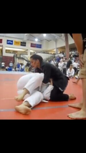 Jessica Eye Instagram - One of the first matches in the Gi as a white belt for the MMA Legend @jessicaevileye not that bad uh 🙄😂💕

.Now after her Big MMA career now she will focus more on her Jiu-jitsu , soo exited to see such a legend in the mat …

📹: @jessicaevileye