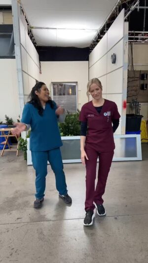 Jessy Schram Instagram - We’re baaaaaaack 💉New year, new dance moves with @mariegtred 🫶 All new #chicagomed #OneChicago this Wednesday on @nbc streaming on @peacock 🦚

Music: 2pac KC & JoJo How Do You Want It