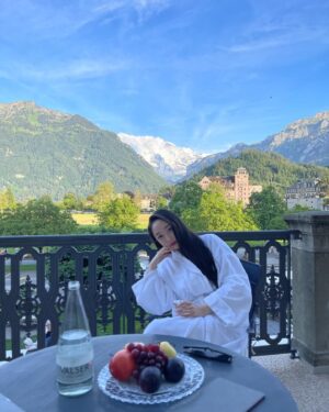 Jiang Mengjie Instagram - 🇨🇭🌊