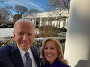 Jill Biden Instagram - One final photo💕
📷@joebiden