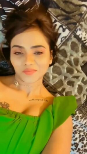Jinnie Jaaz Instagram - Meri cute si smile 😊😊