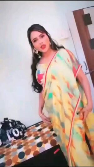 Jinnie Jaaz Instagram - Do what ever makes you happy
.
.
.
.
.
#lovelife #loveforsongs #dancereelsindia #indianreel #expore #fyp #viralreelsvideo #reelbigfish #dancemoves #instadance #i̇nstagood #loveme #indiansongs #instamusically