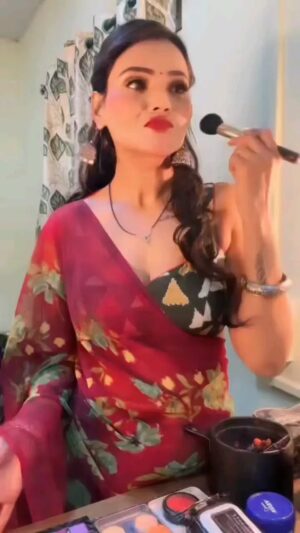 Jinnie Jaaz Instagram - Always love yourself
.
.
.
.
.
#motivationvibes #loveyourselfmore #positivevibes #makeuproom #shootmodeon #shootinglifestyle #shootme #webseries