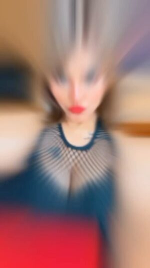 Jinnie Jaaz Instagram - Kaun thi wo 🤔🤔

#viralvideos #jinnie #jinniejaaz #jinniebts #jinniejaazwebseries
