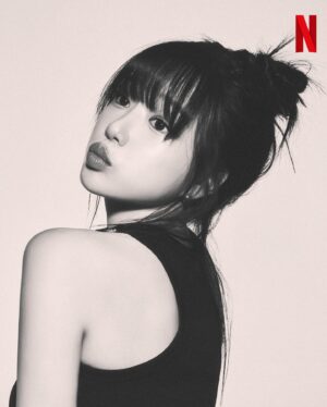 Jo Yu-ri Instagram - > •
 ー　　　　　 ᗜ ✌︎︎ 

@netflixkr 
@netflix
