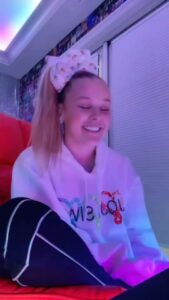 Actress JoJo Siwa HD Photos and Wallpapers January 2025