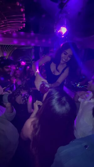 Joeann John Instagram - Tag that friend 🙊

@nevermind_blr 🍾🎉