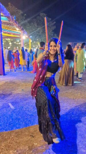 Joeann John Instagram - If there's one thing I never miss, it's Dandiya during Navratri!✨

.
.
.
.
.
.
 
.

#dandiya #garba #navratri #festival #dance #love #travel #explorer #explore #reels #delhi #mallu