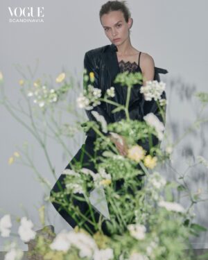 Josephine Skriver Instagram - Over the past 30 years, @muntheofficial has grown from a charming #Danish brand to an international power player. To celebrate the brand’s 30th year, we meet founder, creative director and sole owner @najamunthe at her summerhouse to capture the latest collection on longtime muse @josephineskriver and delve into the magic of #Munthe.

Tap the link in @voguescandinavia’s bio to see more.

Photographer: @henrikbulow 
Words: @shiffmane 
Stylist: @ctlarsson 
Makeup Artist & Hair Stylist: @julieproedel 
Model: @josephineskriver 
Production: @william_riise