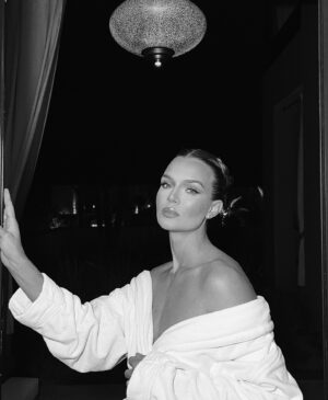 Josephine Skriver Instagram - 💄 @n_aabil & @linabekks