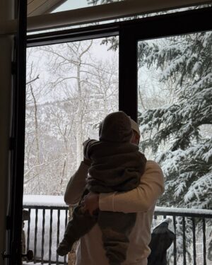 Josephine Skriver Instagram - Family holiday dump! ❄️❤️🎄