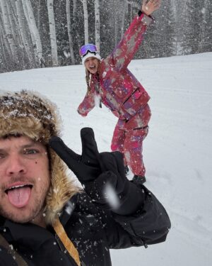 Josephine Skriver Instagram - Family holiday dump! ❄️❤️🎄