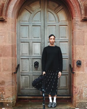 Jourdan Dunn Instagram - Queen of the castle 👑
@bazaaruk