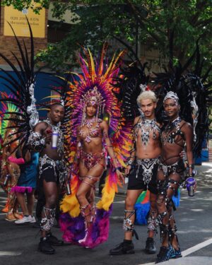 Jourdan Dunn Instagram - Carnival Chronicles 🩷🧡💛💜

Costume design @eccdesigner 
Band @ucomcarnival 
📸 @luceroglow
