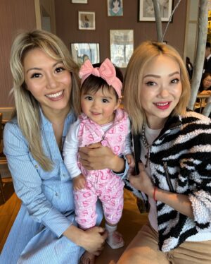 JuJu Chan Instagram - What a lovely gathering before the end of the year of  the Dragon 🐉 

#yearofdragon  #yearofsnake #cny #年廿九