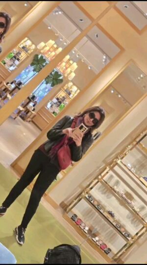 Juhi Babbar Instagram - Can’t decide what I am missing more 🤔 Shopping? London? Or Shopping in London?? 🛍🇬🇧
Don't miss my favorite red fanny bag by my beloved @artnvintageofficial @pritscaptures 😘

(Throwback | Shopping | Walk | London | Missing | Vibes | Ralph’s | Coffee | Juhi Babbar Soni )
#London #MajorMissing #Vibes #Ralph’sCoffee #Coffee #MissingShopping #ShoppinginLondon #JuhiBabbarSoni #JBS