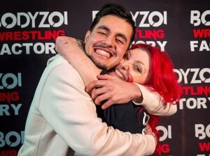 Julia Hamer-Bevis Instagram - Thank you to @bodyzoi_wrestling_factory for this opportunity, and thank you so much to @sarayaknight1910 for this seminar, thank you for all your advice, thank you for sharing these moments, thank you for sharing this passion ! But above all thank  you because now I will be able to kick ass 🔥 

#wrestling #wrestler