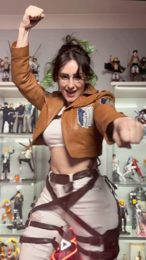 Julia Maggio Instagram - We’re posting like it’s 2020 again on the anniversary of my first viral video so I had to recreate it 💚 
Dc: bokutosplatonicsoulmate on TT
#2020 #anime #attackontitan #shingekinokyojin #snk #aot
