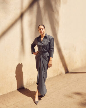 Jyothika Instagram - There’s so much grey to every story! 
Let’s dive into the life of “Varuna” in Dabba Cartel releasing this 28th Feb 
on Netflix.

Styling @radhikamehra 
Outfit custom @shaktitripathi x @radhikamehra
Make up @devika.kharwa 
Hair @prachina_hair 
Photographer @nupuragarwal__ 
Earrings @blissbyhnk 
Rings @ayanasilverjewellery @ascend.rohank 
Footwear @londonrag_in 
Styling assistant @keyurisangoi