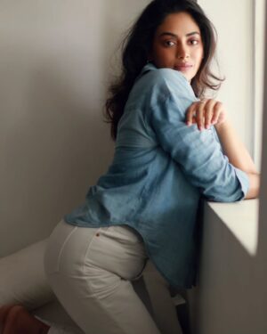 Kamakshi Bhaskarla Instagram - Blues !!!.
. 
. 
. 
. 
. 
. 
. 
. 
Photography - @advait_vaidya
Styling- @bymahi_
Make up- @mua_aanchalkhanna
Hair- @hairmakeupjosephinec
. 
. 
. 
. 
#tollywood #tollywoodactress #actress  #monicabellucci #movie #indiancinema #love #london #girlonfire #newyear