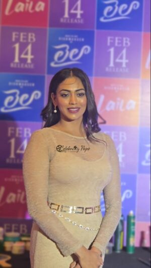 Kamakshi Bhaskarla Instagram - Actress @saikamakshibhaskarla  at the Pre-Release Event of Laila 

#saikamakshibhaskarla #Kamakshi #KamakshiBhaskarla #celebritypaparazzi #CelebrityPaps #Laila #vishwaksen