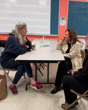 Kamala Harris Instagram - In January, we saw historic damage in Altadena, Pacific Palisades, and throughout Los Angeles due to wildfires. These blazes — made worse by the climate crisis — devastated communities.

At the same time, we also witnessed the best of who we are as Americans, including neighbors supporting one another and the heroic actions of our first responders. Today, I had the pleasure of meeting some of them.

Angelenos are clear: We will continue to stand together as we recover and rebuild.