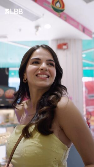 Kamya Ahlawat Instagram - 7 Eleven Day is back with unbelievable deals you can’t resist!

Get a free Coke and a Softee for INR 11 😋😍 on bill value of INR 50
PLUS, Shop for just ₹250 to get a gift hamper and a shot at winning an iPhone, a PlayStation, or more! 
@7eleven.india @lbb.mumbai 

🗓️ 7-9 November 2024
Offers are available in all 7 Eleven stores.

#lbbmumbai #lbbpune #7eleven #7elevenindia