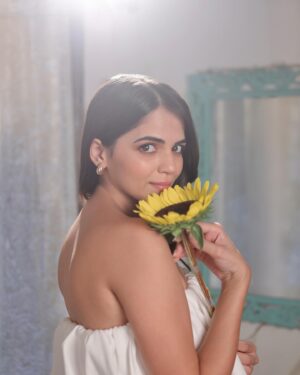Kamya Ahlawat Instagram - 📷- @vishwasgonsalves 
MUA- @ranjita492