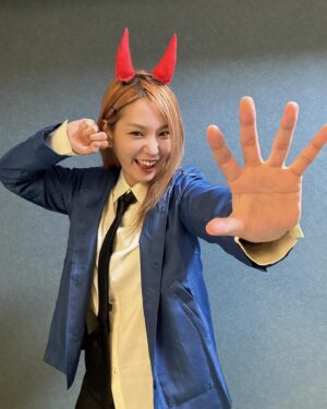 Kanako Takatsuki Instagram - おうおう！ワシの名はパワー！！

#Halloween2024 #チェンソーマン #パワー
#コスプレ 

地毛での地味ハロウィンでございあす👿