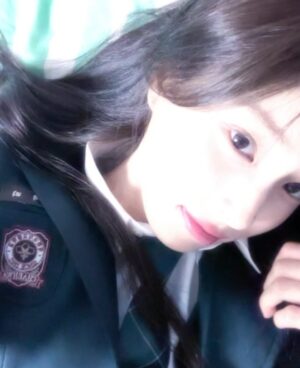 Kang Hye-won Instagram - 오늘은 선의의 경쟁 7화 하는 날!