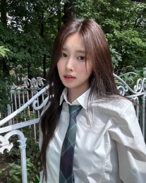 Kang Hye-won Instagram - 주예리 2/10 선의의 경쟁 ✅