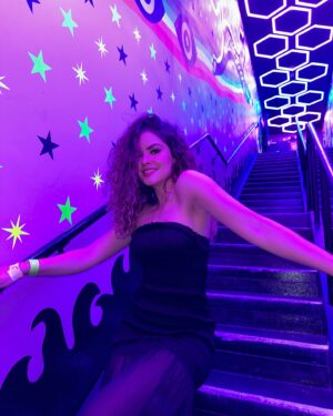 Kariam Castro Instagram - Debí tirar más fotos de cuando te tuve… 
Debí darte más besos y abrazos las veces que pude…❤️‍🩹