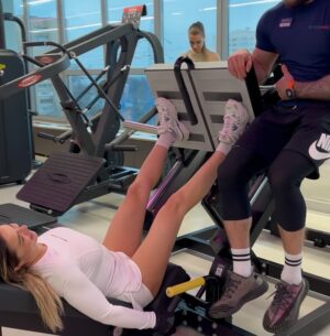 Karina Zvereva Instagram - Сериал Сенсей и АльфаСамка . Метч?