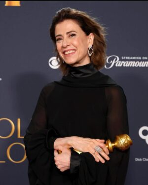 Karine Teles Instagram - Uma artista deslumbrante! Viva @oficialfernandatorres !
#goldenglobes