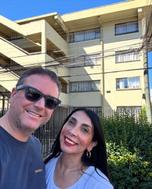 Karla Rubilar Instagram - #LaRutaDePinoyKarla 2025
Día 1: ¡Inicio de una nueva aventura! 
Partimos en #Concepción, mi ciudad natal, donde viví durante 12 años. Entre sus calles, recorrí junto a @karlaenaccion los lugares más importantes de mi infancia, recordando momentos que marcaron mi vida.

#DosEnConcepcion #LaRutaDePino