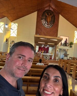 Karla Rubilar Instagram - #LaRutaDePinoyKarla 2025
Día 1: ¡Inicio de una nueva aventura! 
Partimos en #Concepción, mi ciudad natal, donde viví durante 12 años. Entre sus calles, recorrí junto a @karlaenaccion los lugares más importantes de mi infancia, recordando momentos que marcaron mi vida.

#DosEnConcepcion #LaRutaDePino